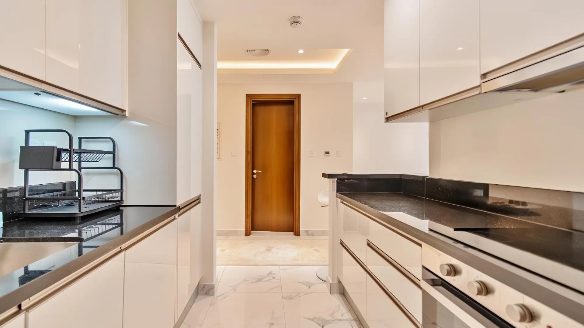 Dreamshoma-1Br Stunning Canal View Dubai