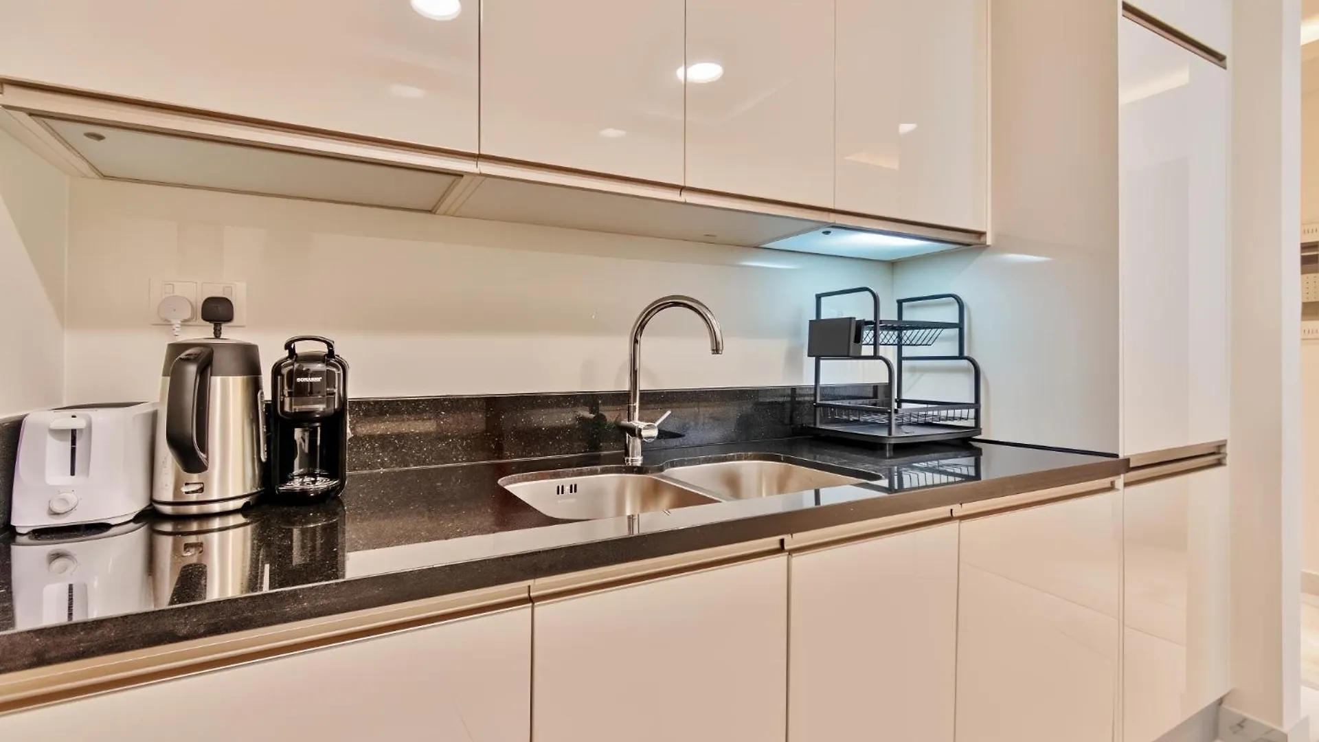 Apartment Dreamshoma-1Br Stunning Canal View Dubai